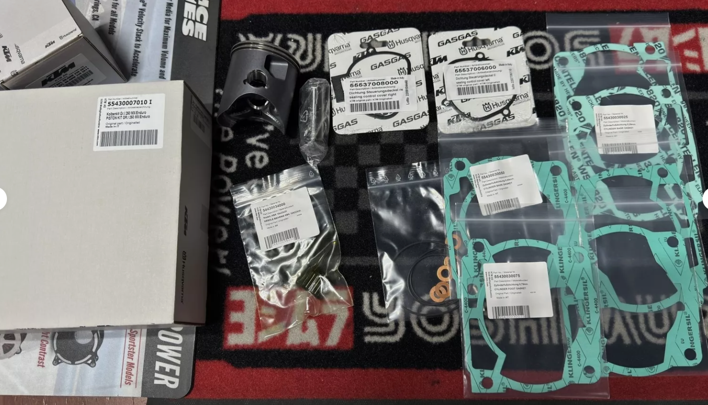 NEW OEM GASGAS, Husqvarna, KTM PISTON KIT GR.I 250 MX/Enduro - 55430007010 I