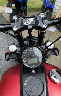 NEW Indian 10” Chief Moto Handlebar Risers, Black 2890452