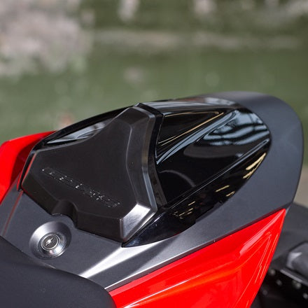 Suzuki GSX-S750 Seat Cowl, Gloss Black (2018-2023)