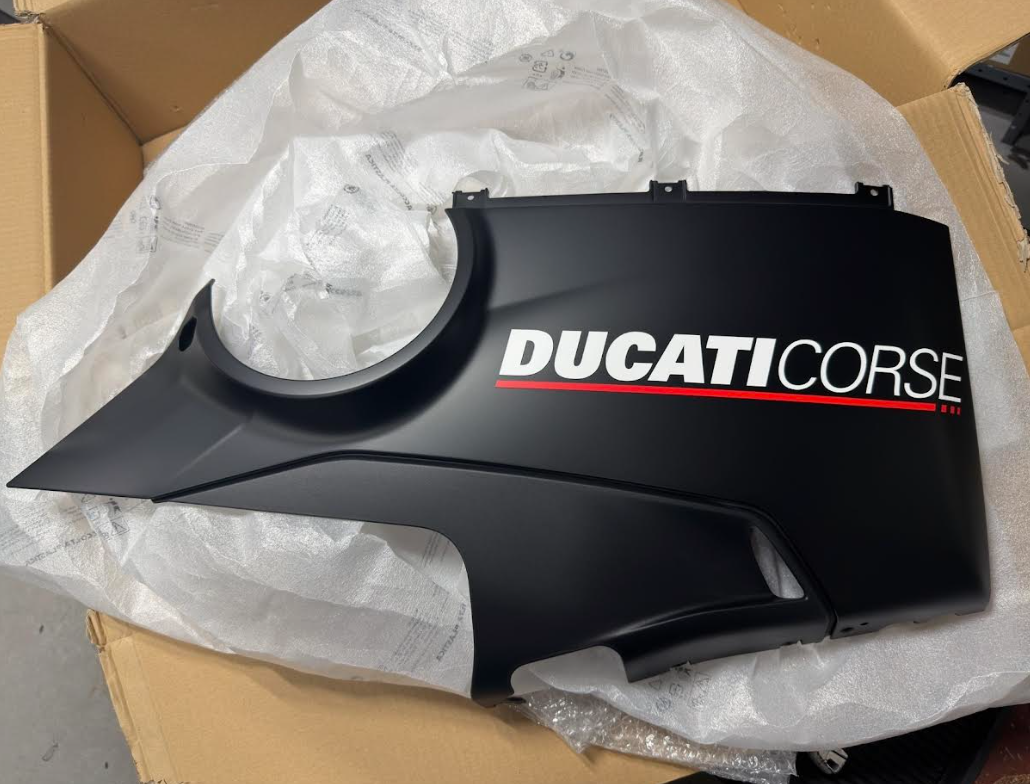 OEM 2021 Ducati Panigale V4 SP Right Lower Half Fairing 48019262BE