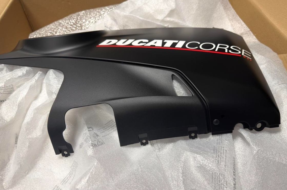 OEM 2021 Ducati Panigale V4 SP Right Lower Half Fairing 48019262BE