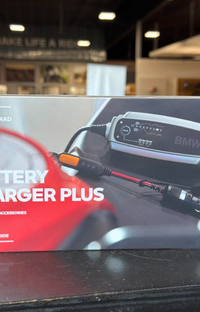 NEW BMW Battery Charger Plus 77025B5B631
