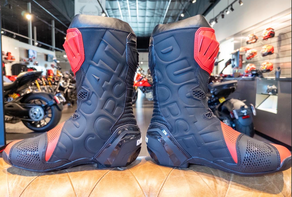 NEW Ducati Corse V6 Air Racing Motorcycle Boots Size 45 CE Track Performance