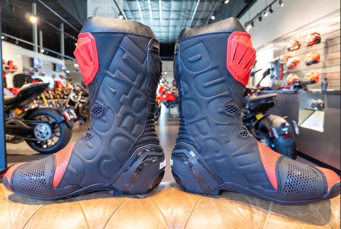 NEW Ducati Corse V6 Air Racing Motorcycle Boots Size 45 CE Track Performance