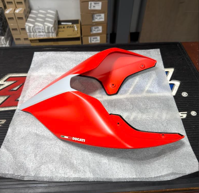 NEW OEM Ducati 2019 Panigale V4 S Corse Rear Fairing 48222451AC Genuine