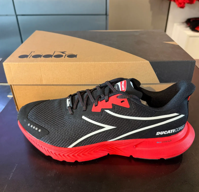 NEW Ducati Diadora GP Team Replica 24 Sneakers Size 45 Shoes 98771154