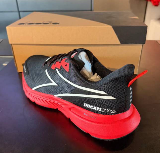 NEW Ducati Diadora GP Team Replica 24 Sneakers Size 45 Shoes 98771154