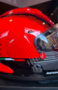 NEW Ducati Corse V9 Corsair-X Full Face Helmet Medium 981092224

