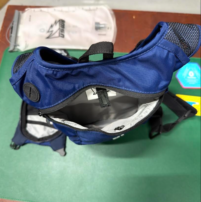 OPEN BOX NEW USWE Moto Hydro 3L Hydration Backpack 2L Bladder Off Road Enduro