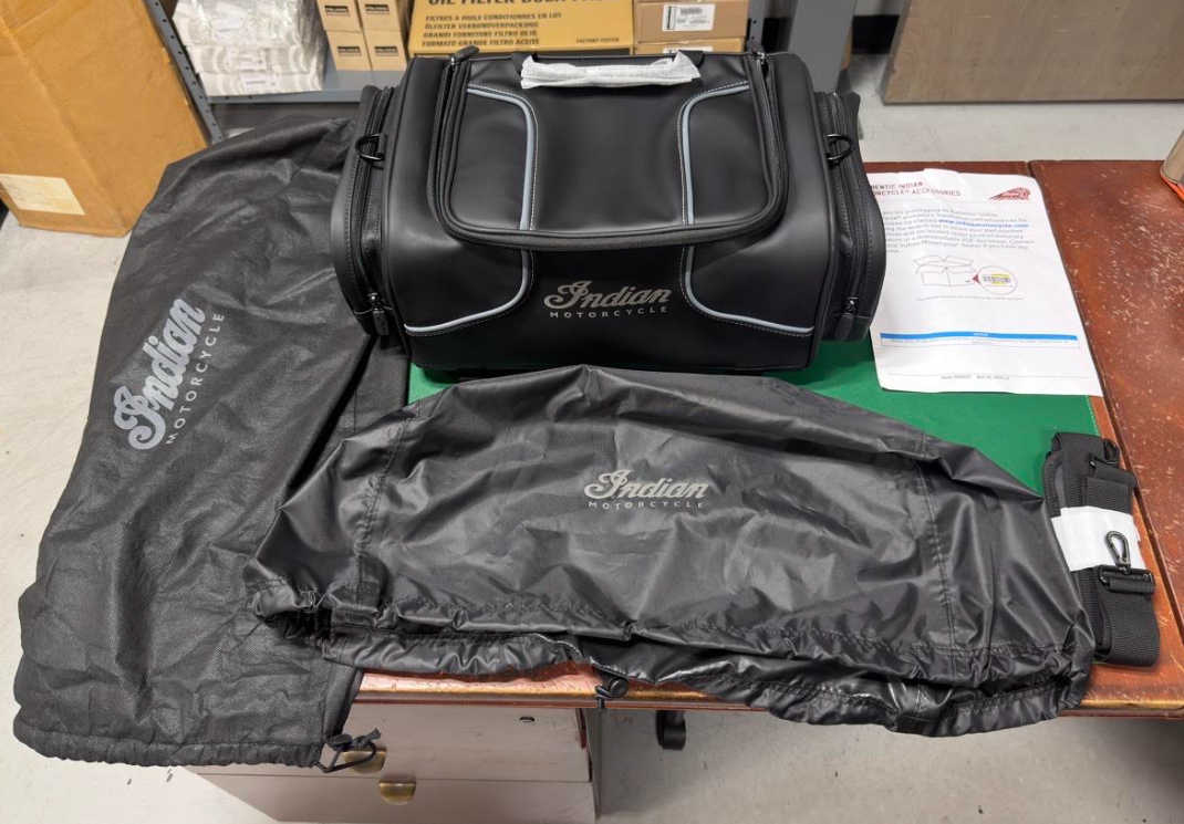 NEW OEM Indian Motorcycle Spirit Lake Rack Bag Black 2889145-VBA 5.2 Gallon