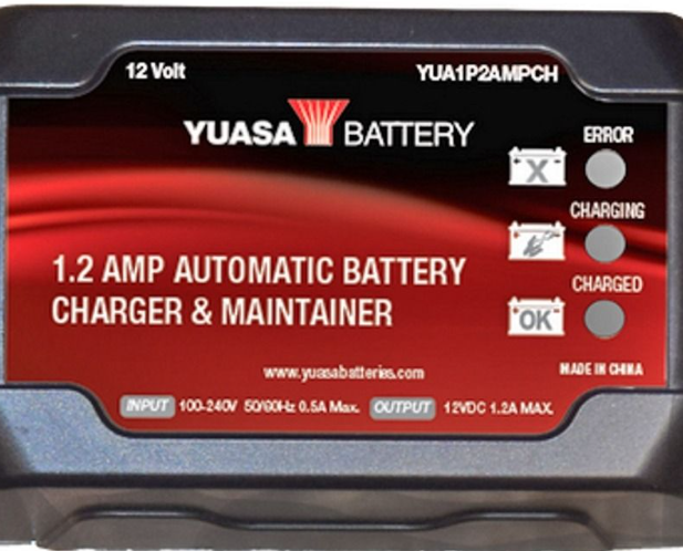 NEW Yuasa 1.2-Amp 12V Battery Charger Maintainer 49-1103