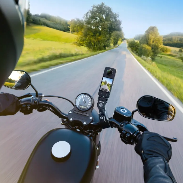 Insta360 X3 Motorcycle Bundle with SD Card