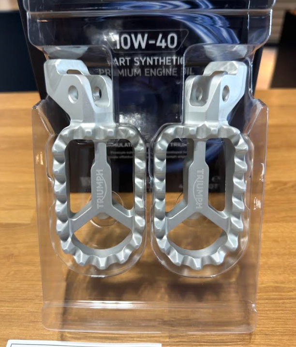 NEW OEM Triumph Tiger 900 Rider Foot Peg Set A9770251