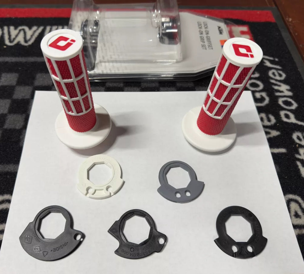 GASGAS Closed End Lock-on grip set Red White