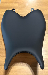 NEW OEM Triumph Daytona 660 Comfort Rider Seat  A9708620
