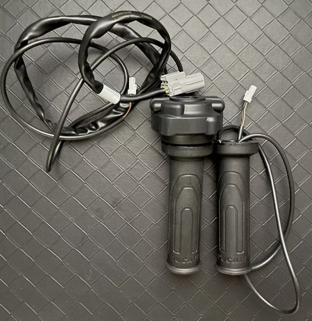 NEW OEM Ducati Heated Grip Set 96680574A