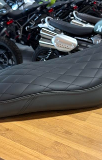 NEW OEM Triumph Quilted Dual Comfort Seat 36TA0052
